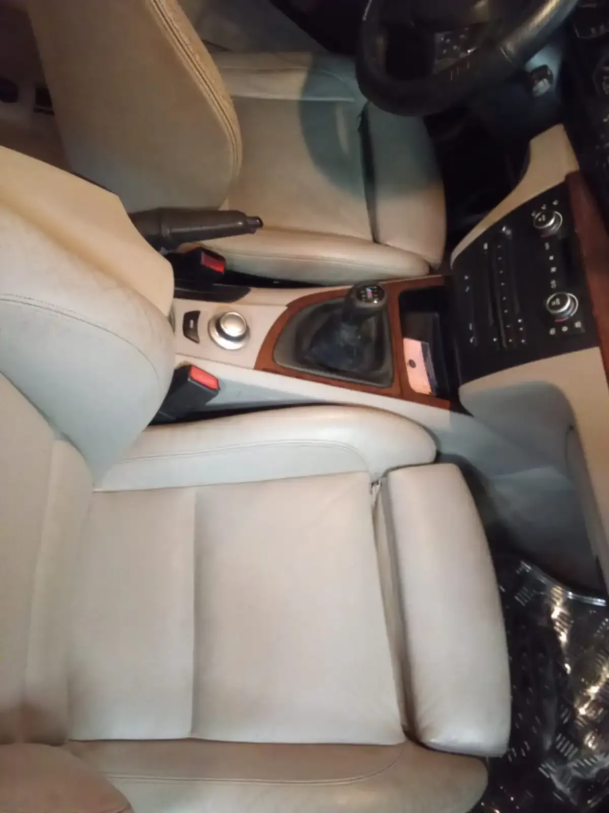 chaise2-beige-voiture - Après 2